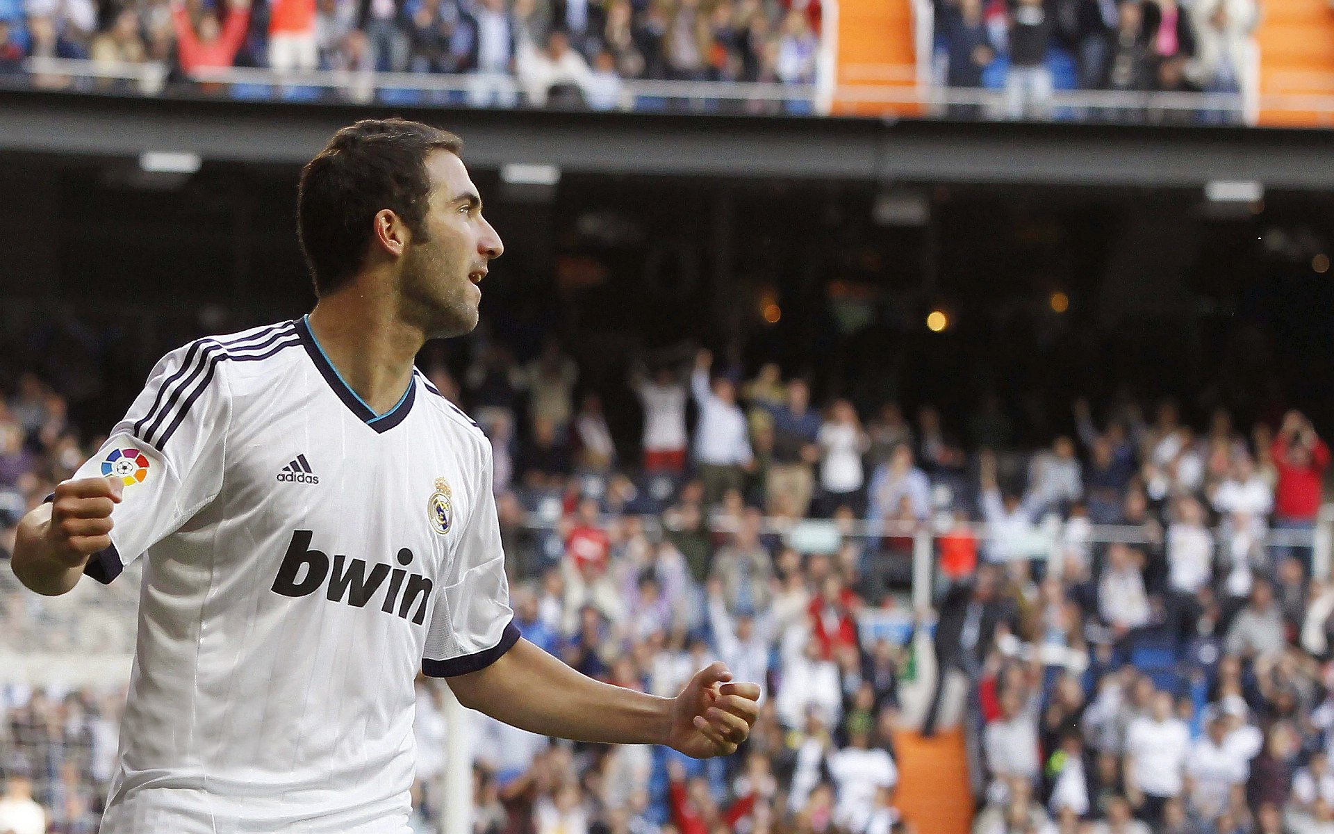 赛后热图分析揭示跑动距离变化与得失球之间存在强相关性，球员跑动距离数据